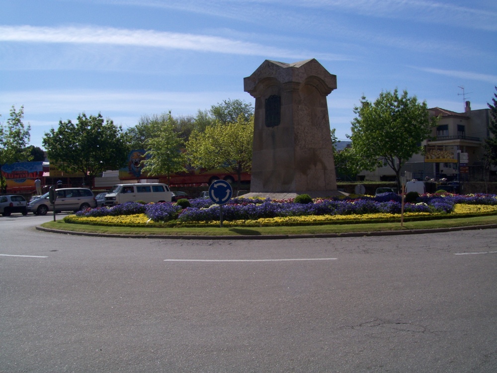 Monumento aos Mortos da Grande Guerra, (foto de Jos Manuel Carneiro) 2010