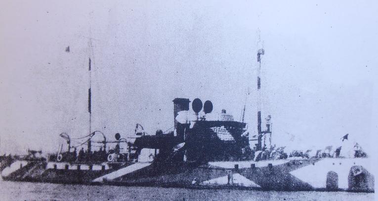 "NRP Beira" - Foto tirada em São Vicente, 1918.  (Setenta e Cinco Anos no Mar, Voluma 1º, parte I/II/III, p.85)