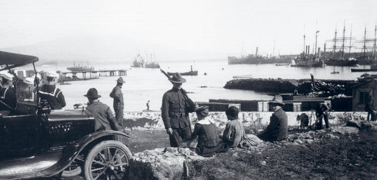 Porto de Ponta Delgada 1917 - Acervo do Museu Carlos Machado, fotografo: Coronel Afonso Chaves (1857-1926)